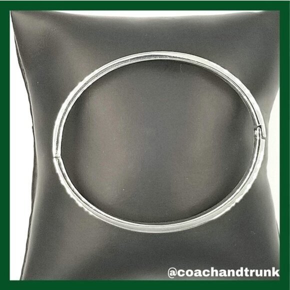 Stainless Steel Hypoallergenic Roman Numeral Hing Lock Bracelet NWT - Picture 4 of 6